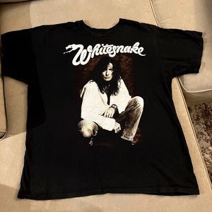 White Snake t shirt. Size XL black color. Great condition.
